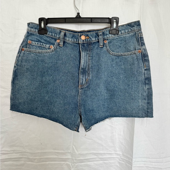 NWT Victoria Secret Pink High Waisted Cut Off Blue Denim Shorts - Picture 1 of 4